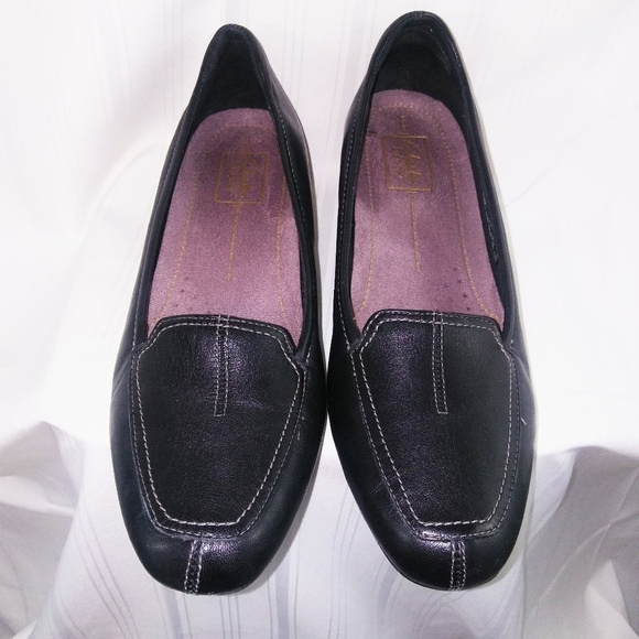 low heel clarks loafers womens
